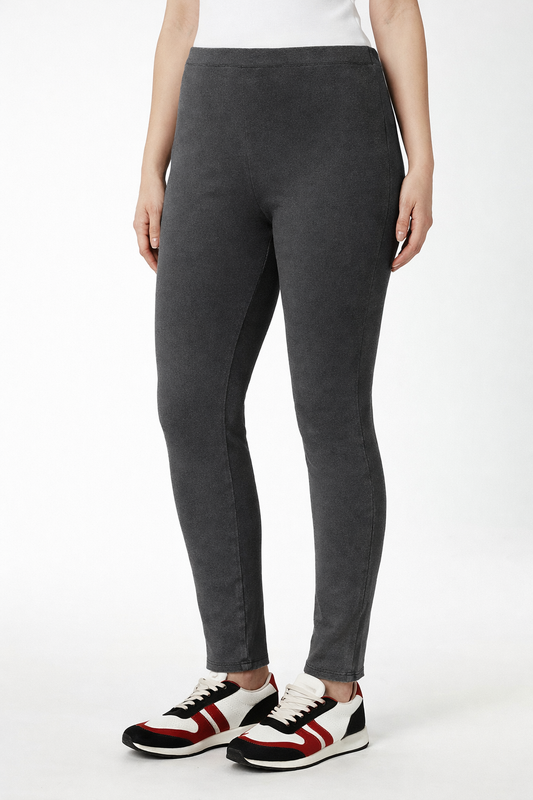Slim-fit IDILIO jeggings in stretch cotton with elasticated waistband and clean design by Marina Rinaldi.