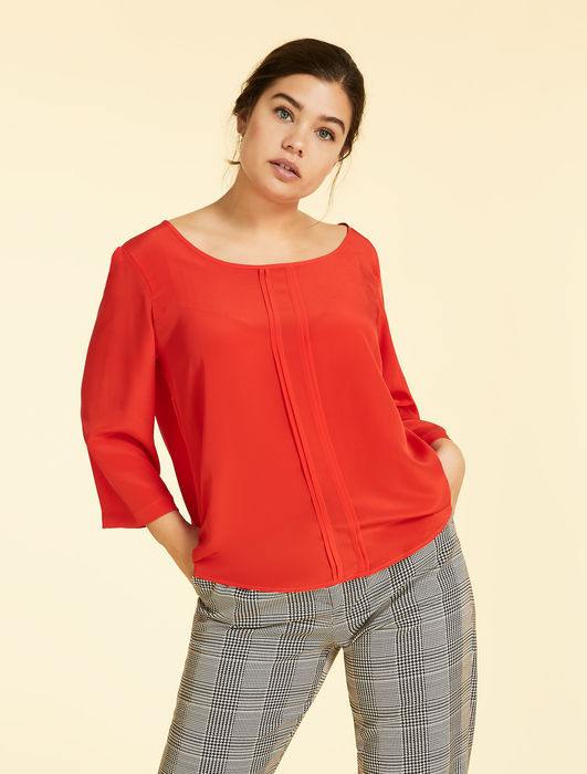 Elegant Top BEGONIA in luxurious 100% silk with long sleeves for comfort and style