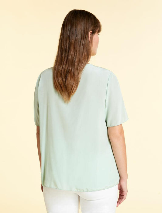 Blouse BRIO mint green silk blouse with round neck and short sleeves