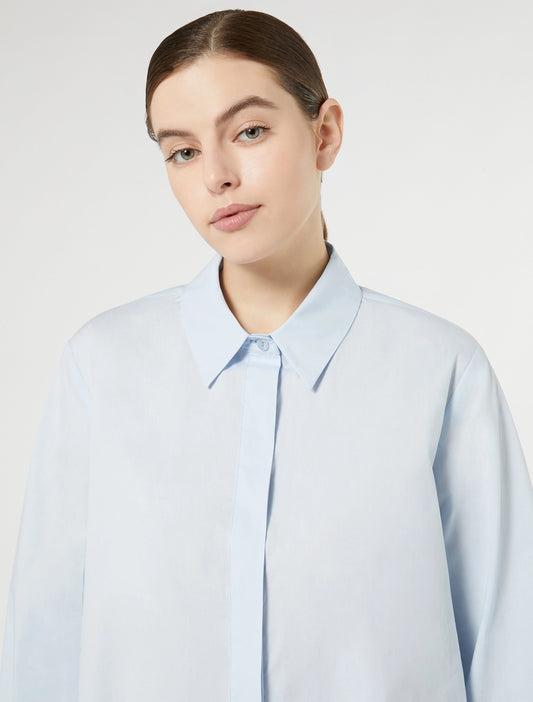 Light blue LAMA shirt in pure cotton poplin with classic collar and hidden button closure