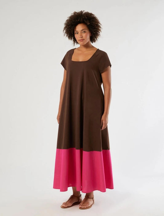 Plus size CARO cotton jersey dress with flared silhouette and flounced hem