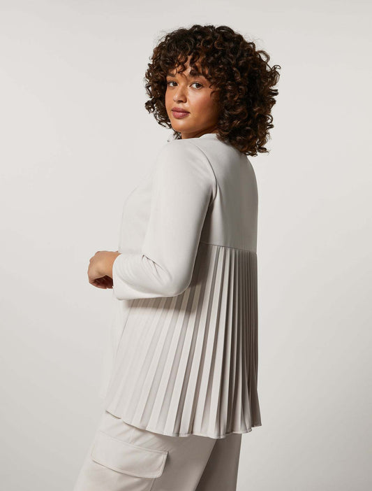 ARMONIA tunic in soft ivory with clean front and pleated chiffon back panel, 3/4 sleeves, elegant design