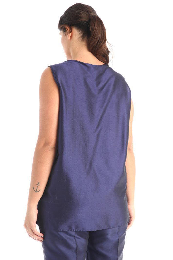 Elegant Top BITTER in blue-green silk with round neckline and loose fit