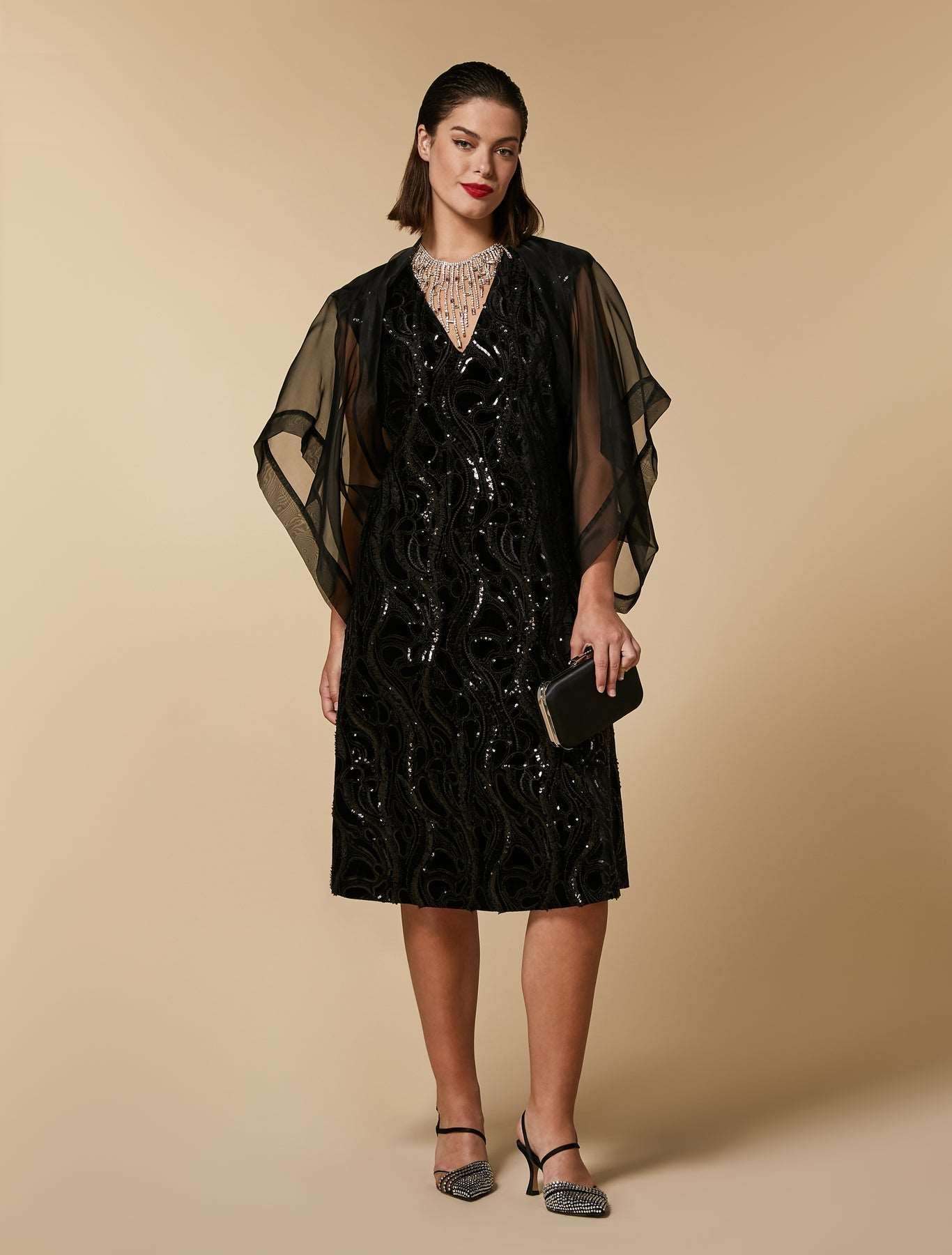 Dress DESIDERI embroidered stretch velvet with structured shoulders and V-neckline.