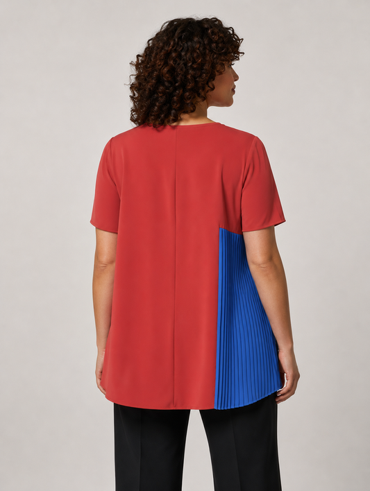 FAIR blouse with V-neck and pleated short sleeves in lightweight polyester for feminine, polished looks