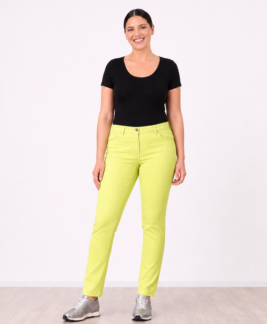 High-rise classic jeans in stretch cotton denim with five-pocket design and front button closure
