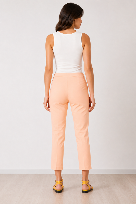 REALTA cropped trousers in textured cotton with a modern, lightweight silhouette for casual and office wear