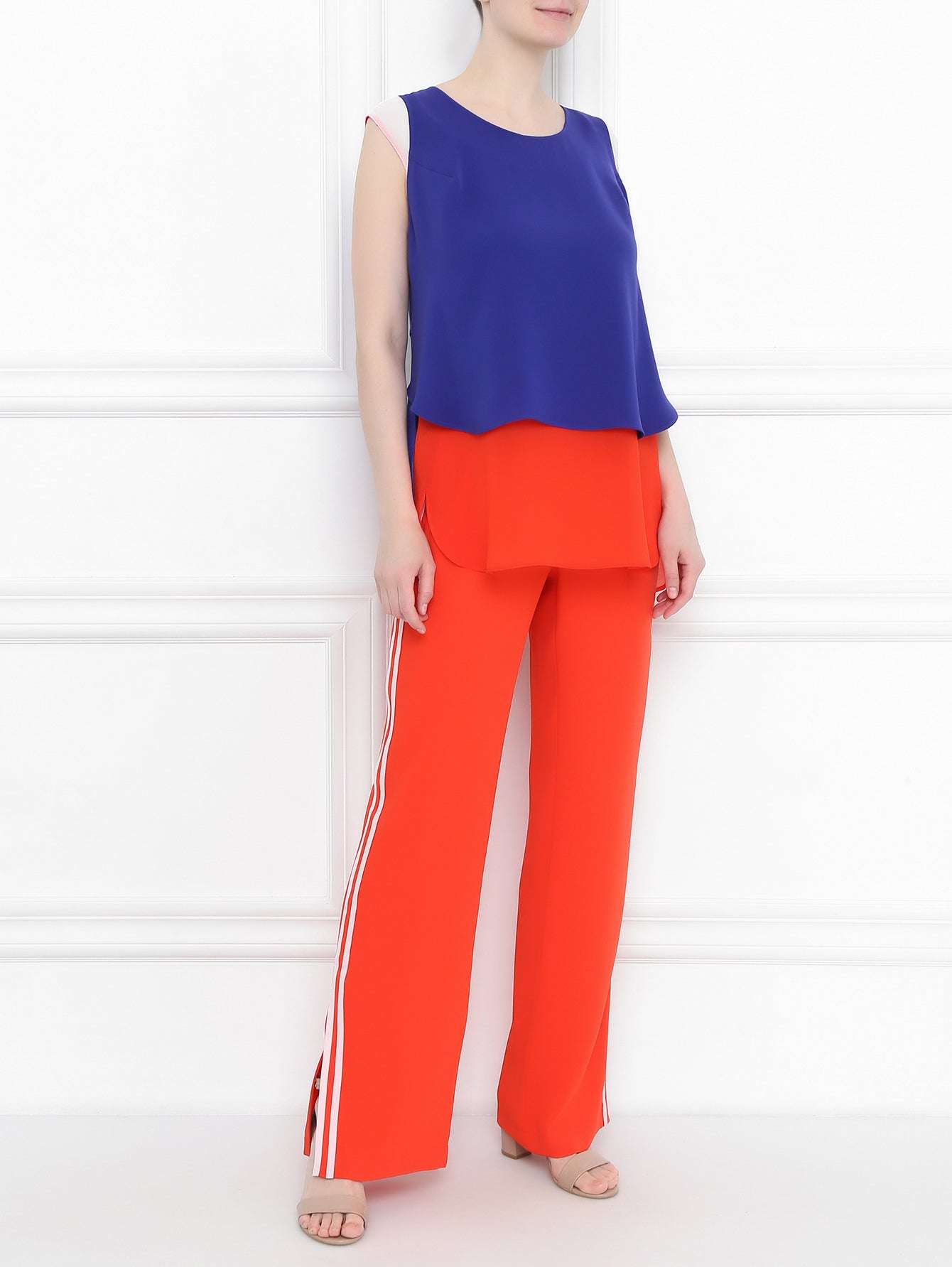 Double Two-Tone Georgette Blouse FINALE with layered design and rounded side slits for versatile stylish wear