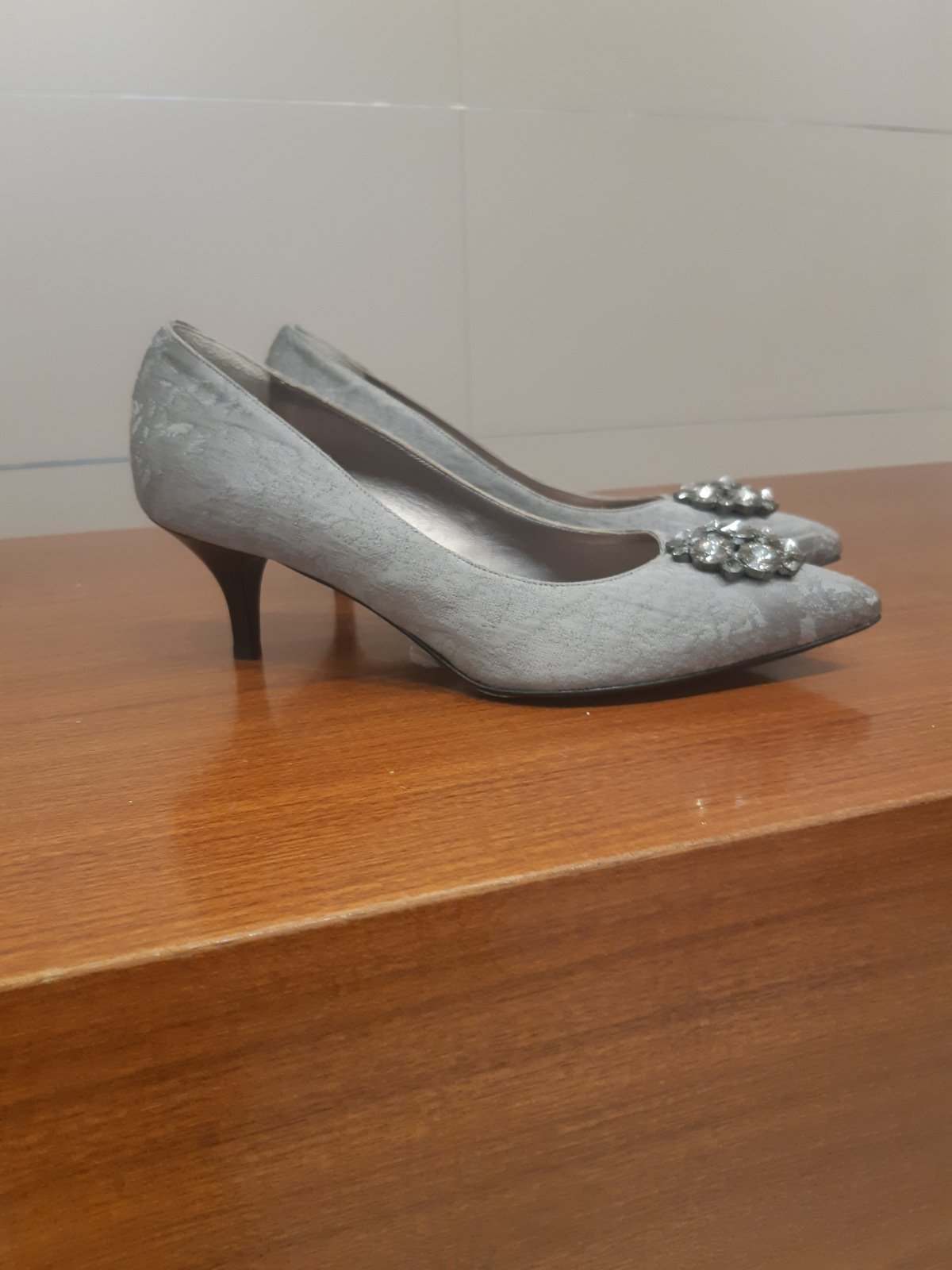 Shoes LENA genuine leather handmade with fabric and stone brooch medium heel
