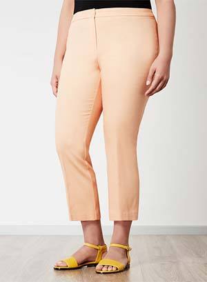 REALTA cropped trousers in textured cotton with modern silhouette and breathable fabric for versatile city and casual office wear