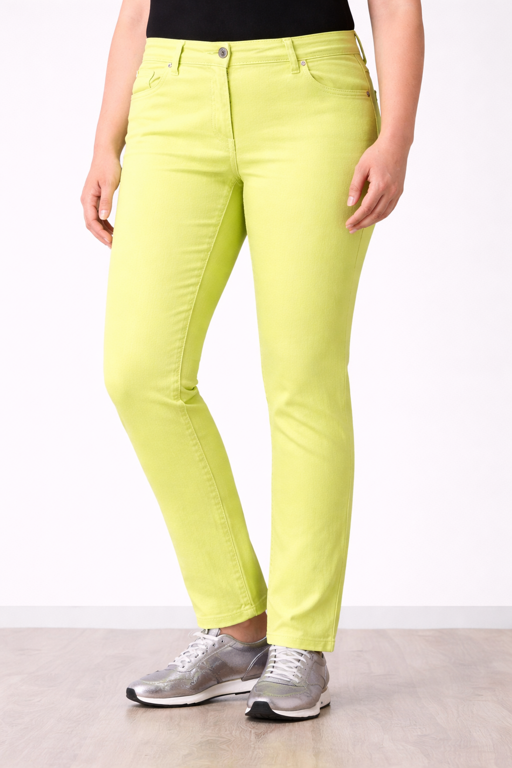 High-rise classic jeans by Persona by Marina Rinaldi in stretch cotton denim with five-pocket design and belt loops.