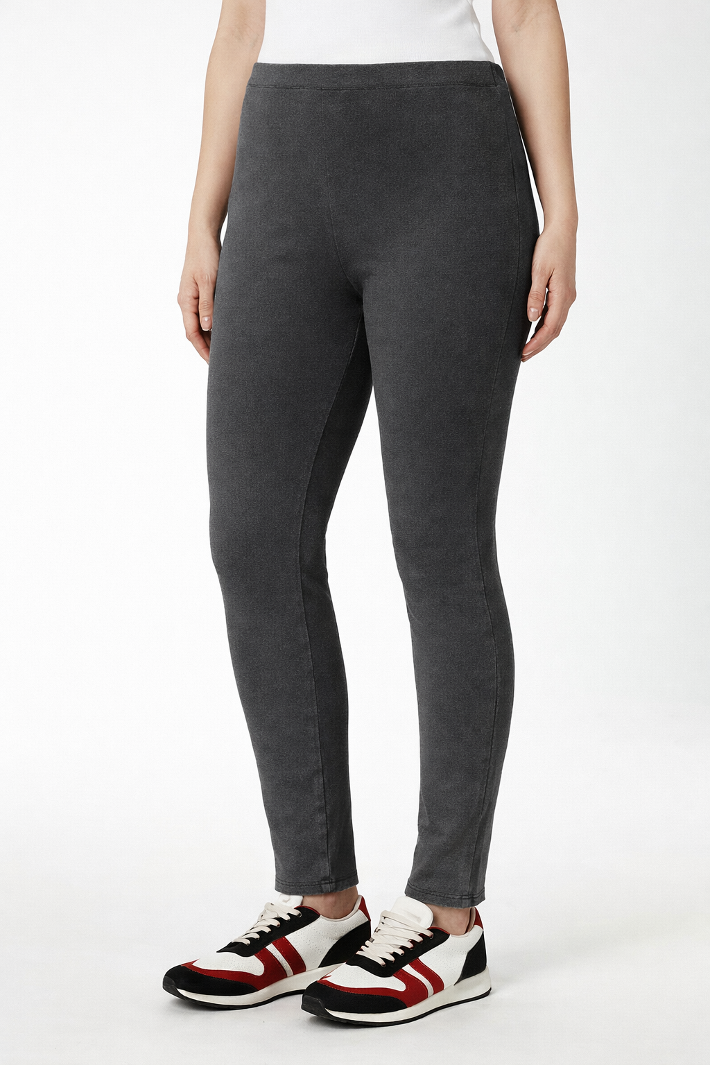 Slim-fit IDILIO jeggings in stretch cotton with elasticated waistband and clean design by Marina Rinaldi.