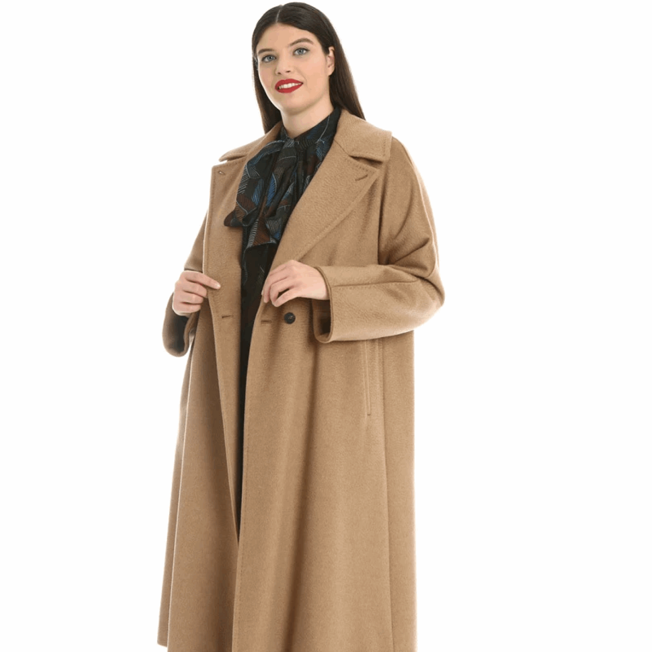 Plus size Coat TIGROTTO in premium camel wool with turn-down collar, welt pockets, and belt