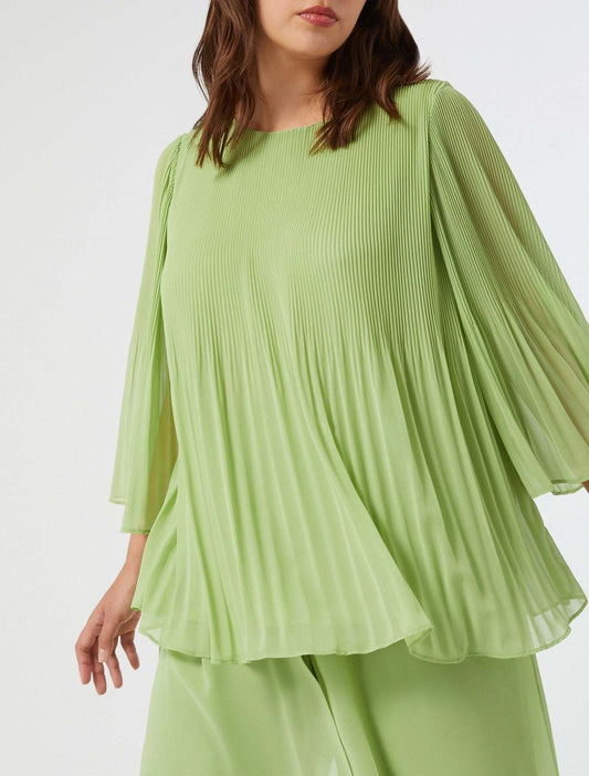 Italian Plus Size Gatti Blouse in pleated georgette with 3/4 sleeves and flared cut