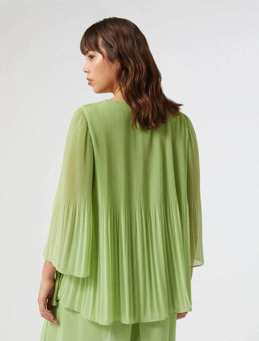Italian Plus Size Gatti Blouse in pleated georgette with 3/4 sleeves and flared cut