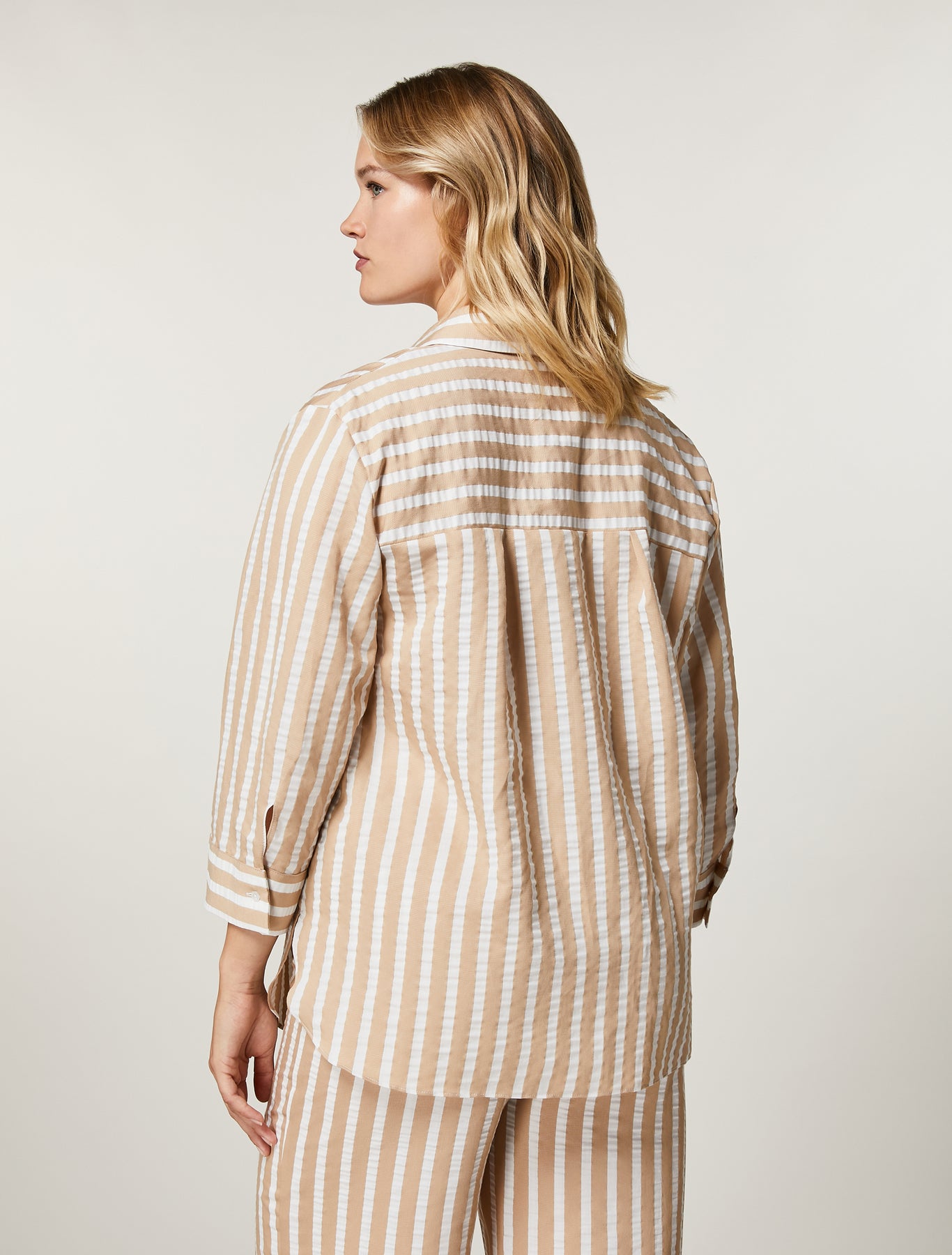 Back view of ALABAMA striped tunic with yoke and three-quarter sleeves