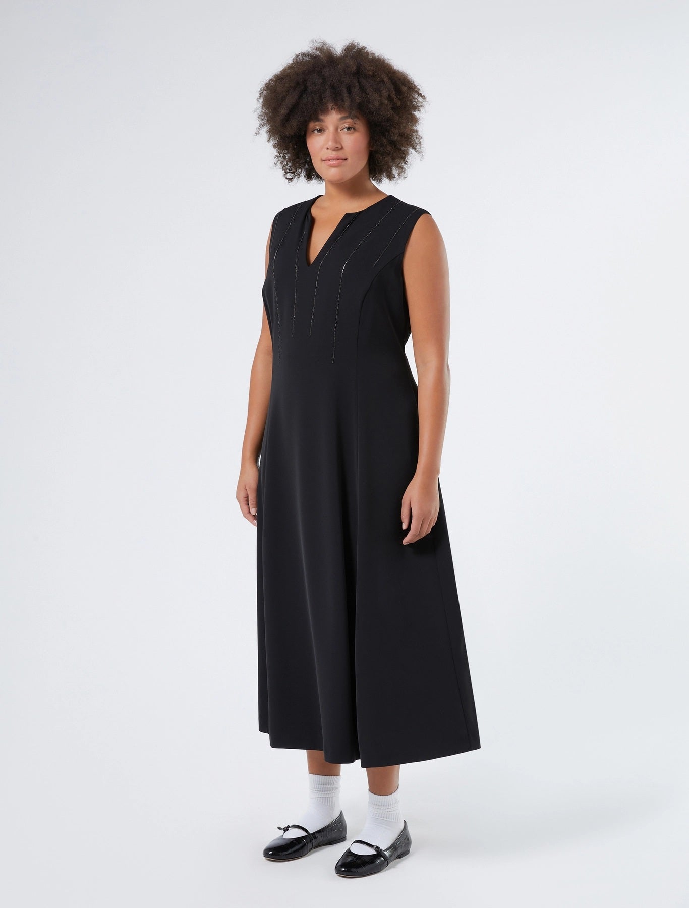 Black flared sleeveless dress Vetro with rhinestone embroidery — front view