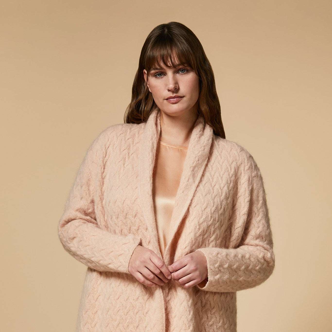 Knitted appearance comfortable mohair and wool cardigan with a large scarf collar, long sleeves and ribbed hem. This versatile straight-fitting piece is made from comfortable yarn to take any outfit to new heights