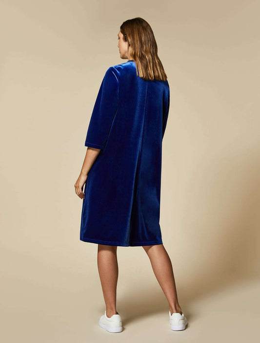 Dress ORIENTE soft velvet-jersey fabric V-neck with side pockets and comfortable fit