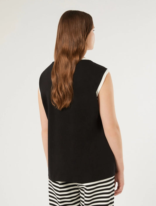 Sleeveless GALA Jersey Top with contrast trim in soft cotton jersey fabric