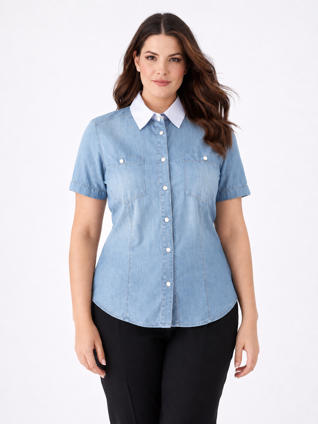 GASTRO denim shirt with contrast collar and pearl buttons in fitted silhouette