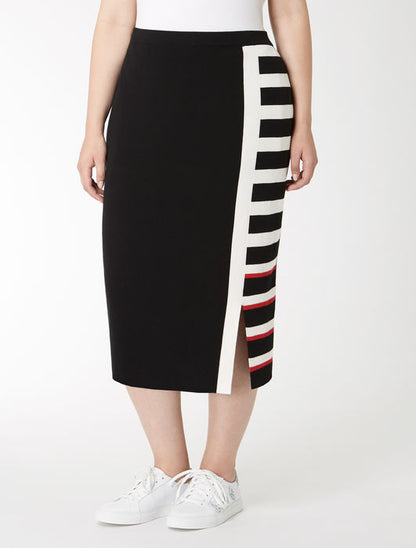 The Marina Rinaldi Skirt Garda is a sleek and stylish addition to any wardrobe