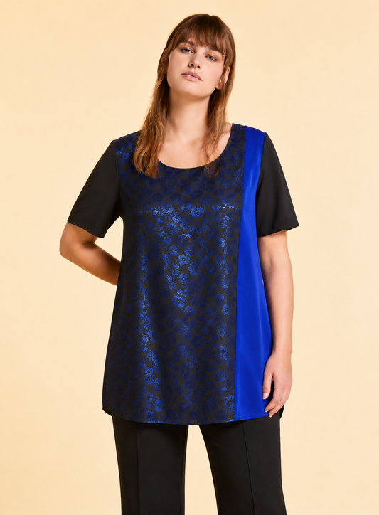 FAIR blouse with short sleeves and embroidered front panel in lightweight polyester