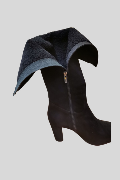 Winter boots LARIANO in black suede and leather with sheepskin lining and side zipper, size 42