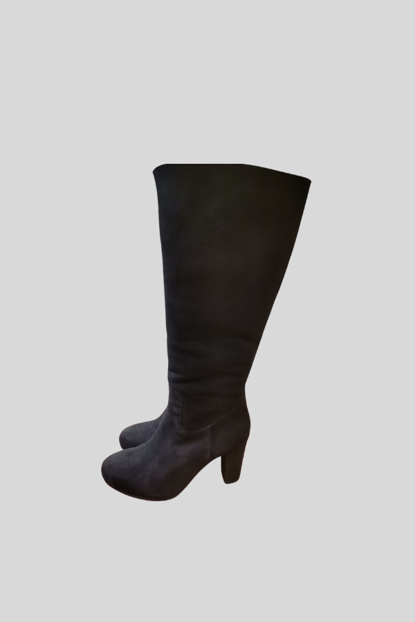 Black winter boots LARIANO with suede and leather, sheepskin insulation, wide top, side zipper, size 42