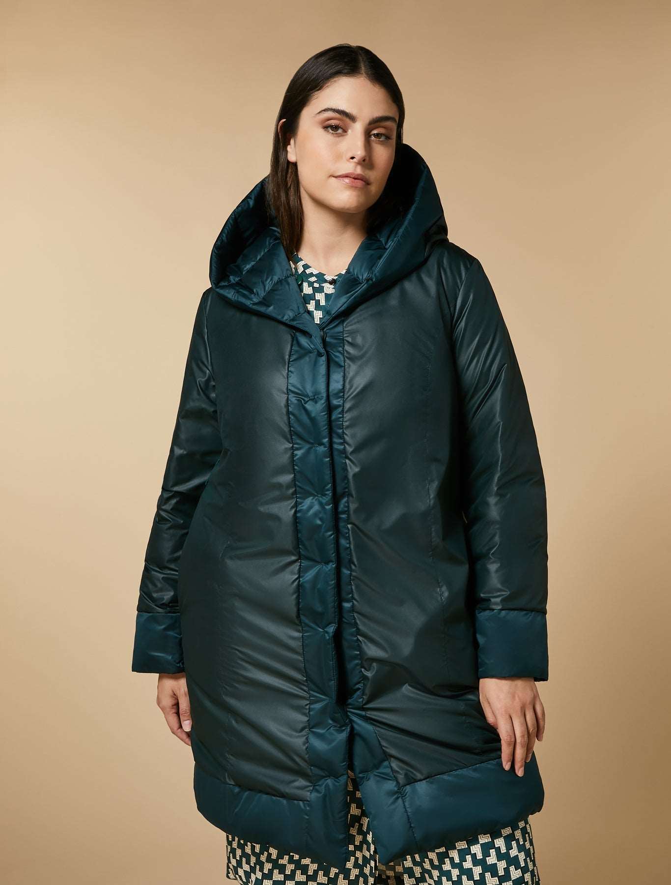 Reversible two-tone down coat PIETRO with quilted satin, feather padding, hood, and belt