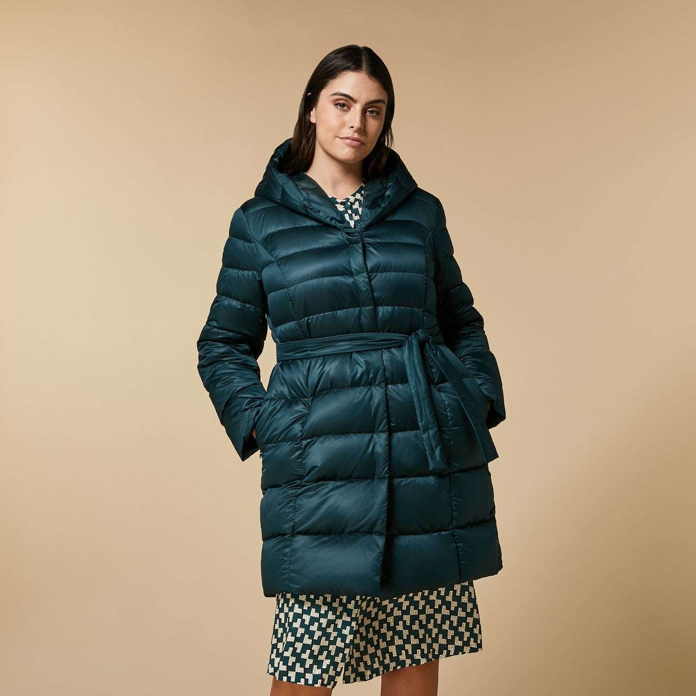 Reversible two-tone PIETRO down coat with quilted satin, duck feather padding, hood, and matching belt