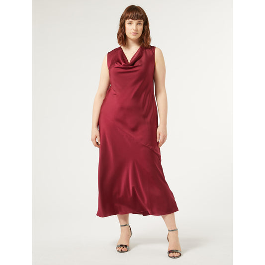 With the bias-cut satin material, ring collar, and removable sleeves, this dress from Persona by Marina Rinaldi truly steals the show. The mermaid line adds a unique touch to this stunning piece, making it a must-have for any fashion-forward individual. Elevate your wardrobe with this show-stopping dress.