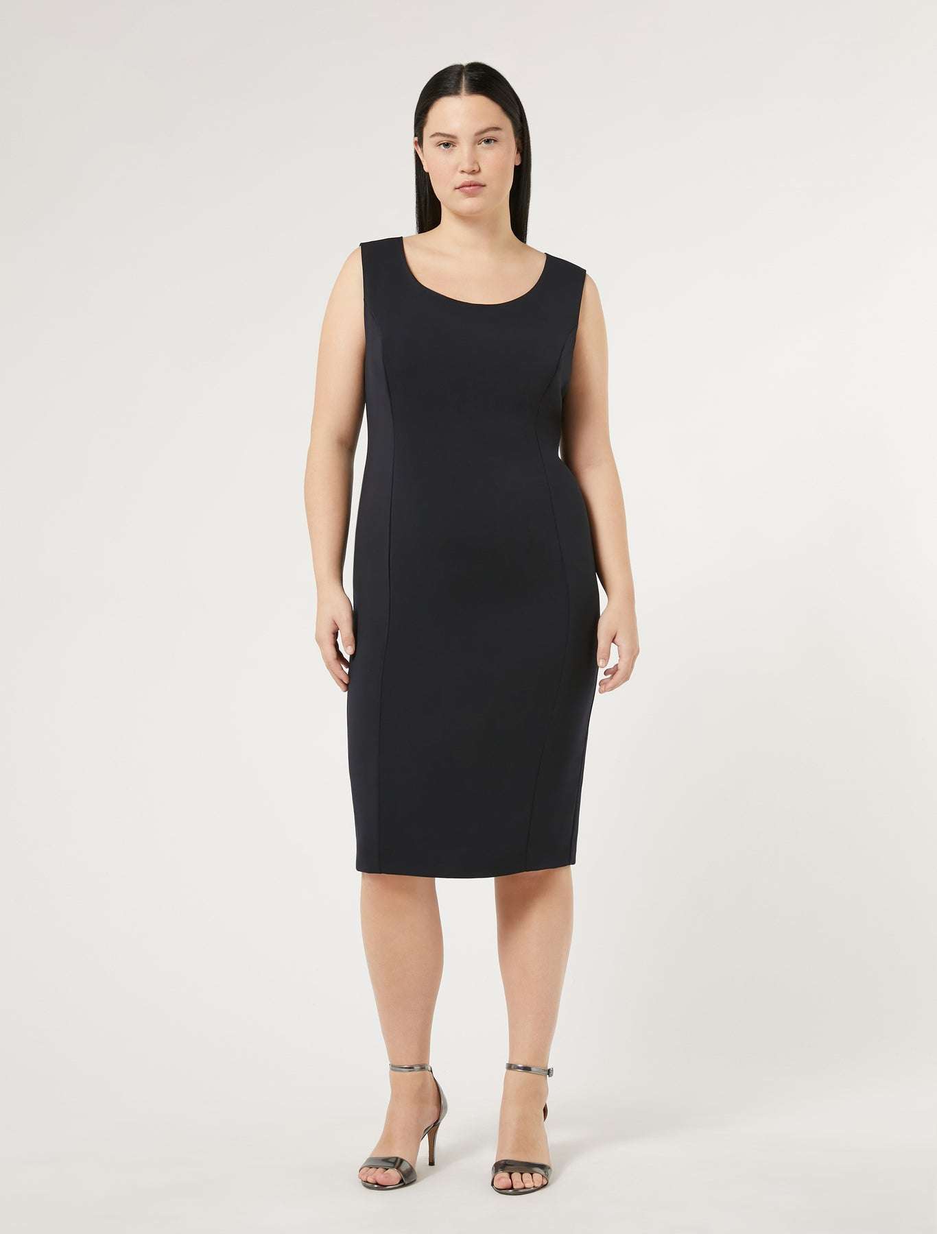 Dress DAMIERE elegant princess pencil dress with round neckline and detachable sleeves
