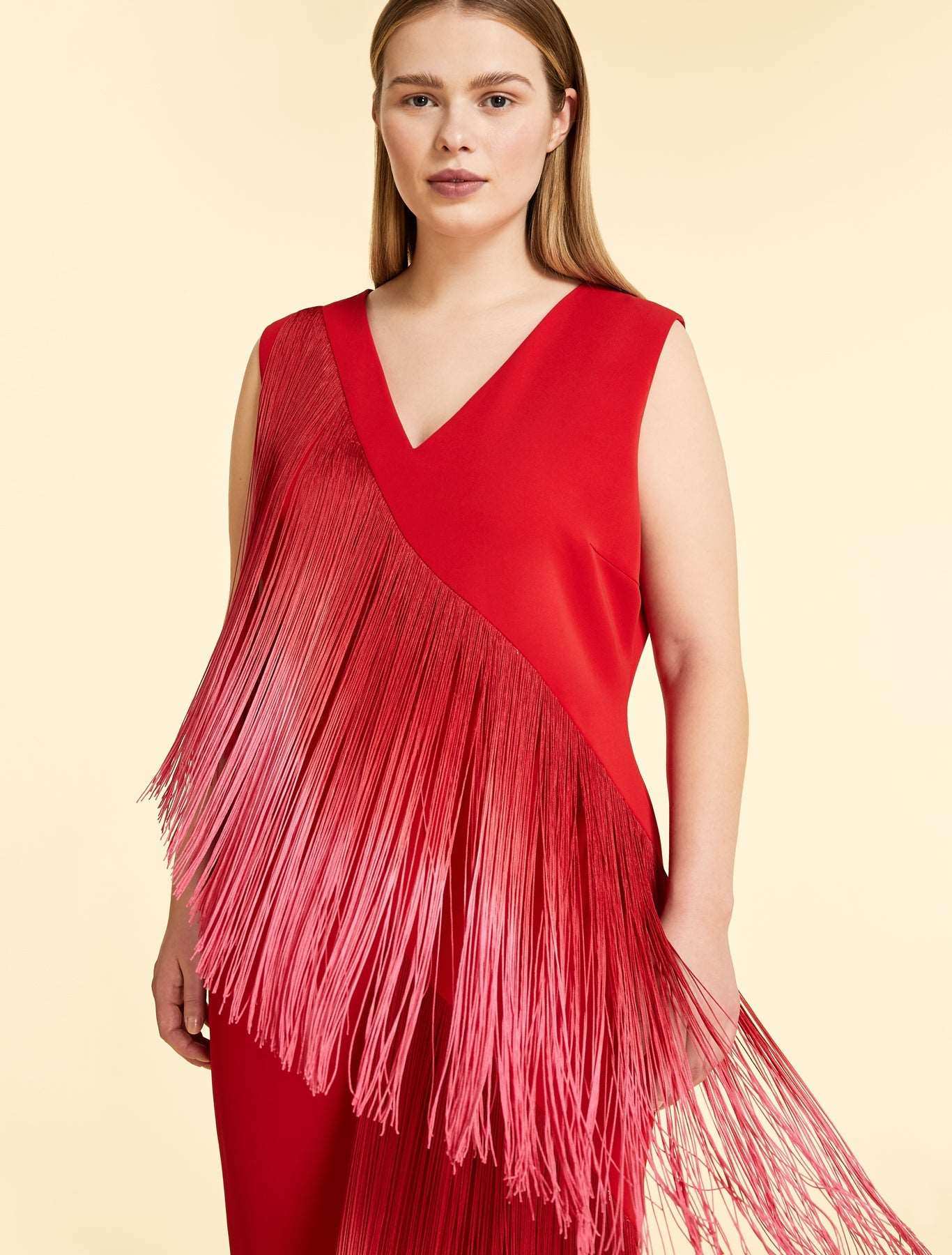 Sleeveless V-neck Dress DOMANI with front mansion detail and back slit, lined with hidden back zipper and three-quarter adjustable sleeves