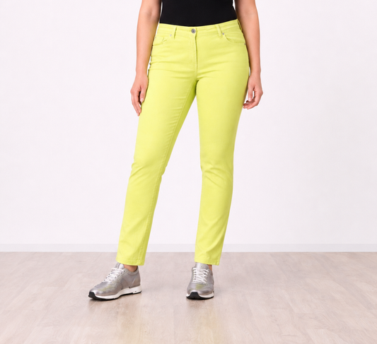High-rise classic jeans in stretch cotton denim with five-pocket design and concealed zip fastening
