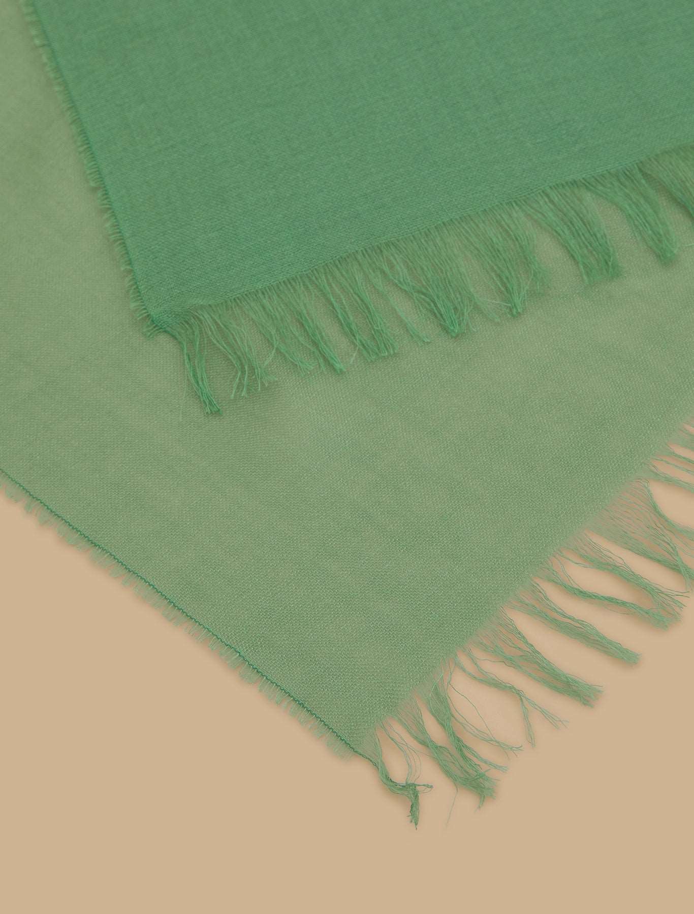 Lightweight Scarf SUGAR made of viscose and cashmere with exclusive print and fringes