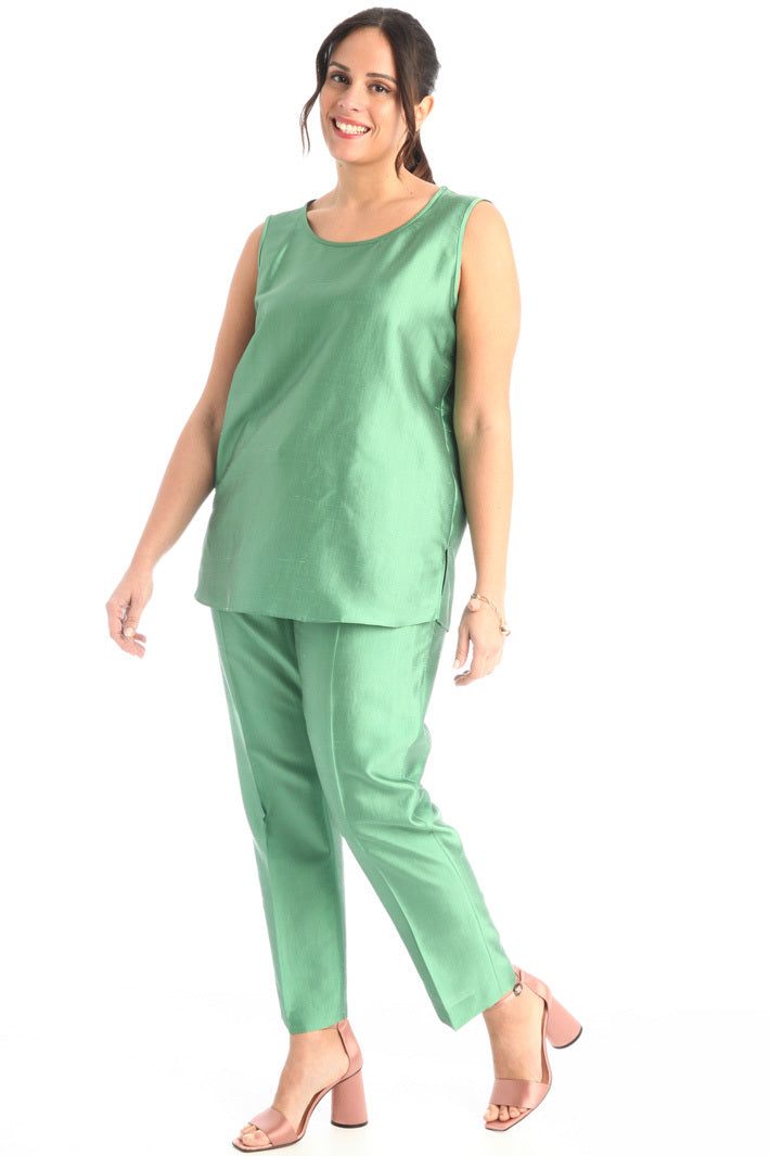 Top BITTER luxury silk top in blue and green with round neckline and loose fit
