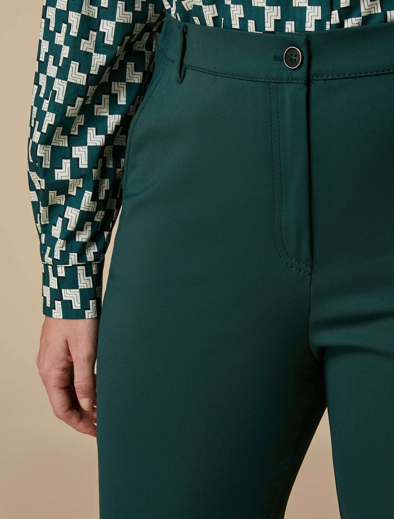 Slim fit Trousers RADICI in cotton and nylon with belt loops, pockets, and elastic waistband panel