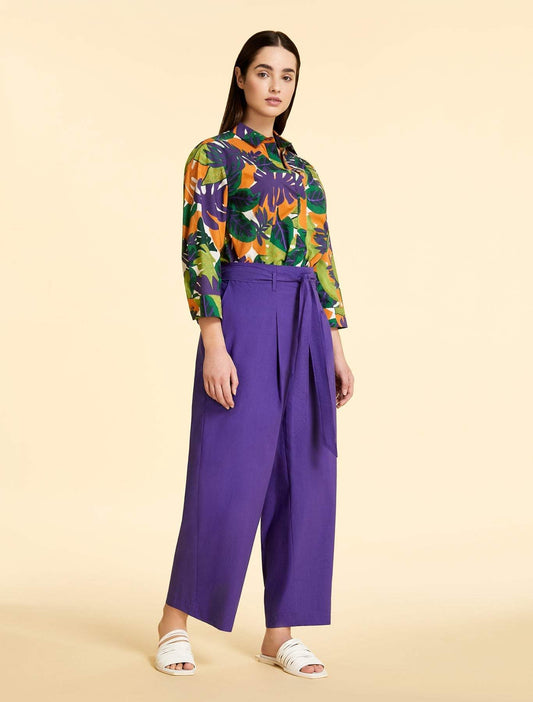 Wide-cut cotton poplin trousers with elastic waistband and removable belt in orange, purple, and green colors