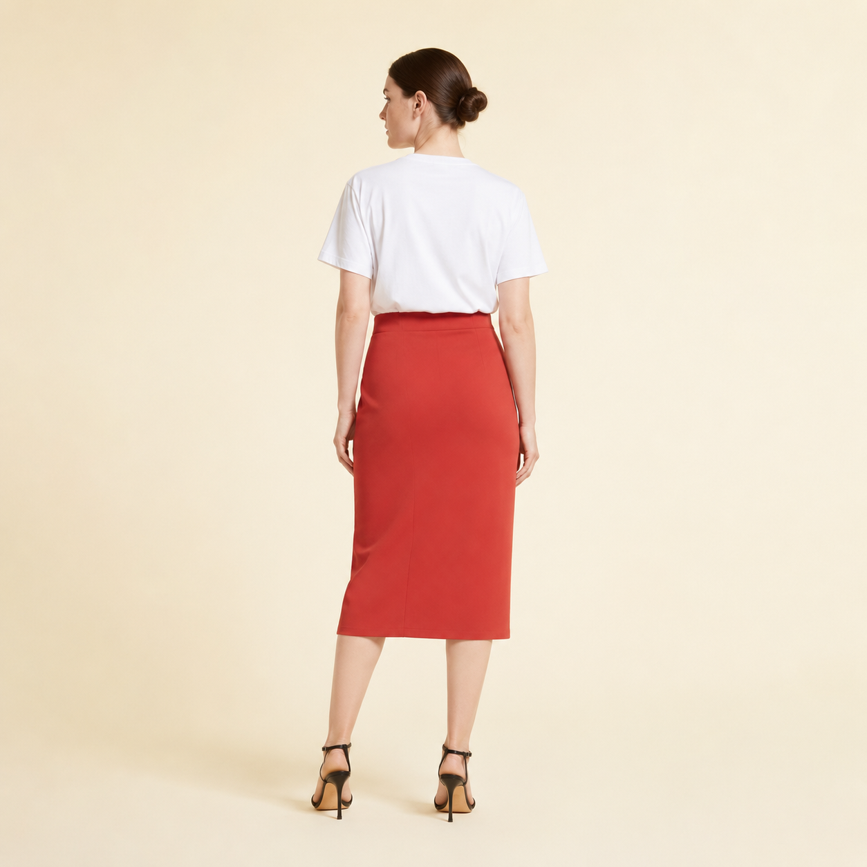 Skirt COLONNA high-waisted pencil skirt with back slit and zip closure